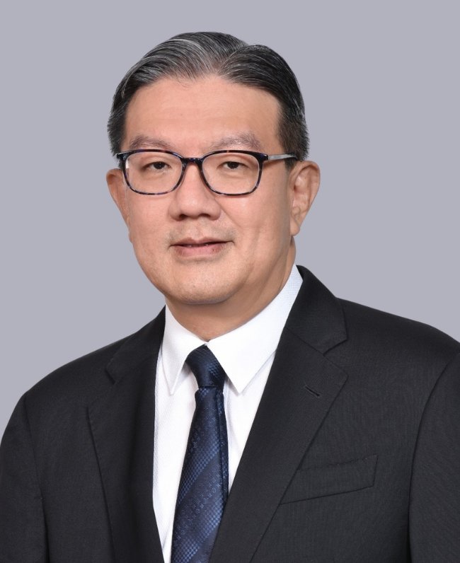 Dr Lee Yik Voon